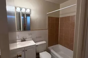 5902 Westchester Park Dr, College Park, MD 20740 - Photo 11