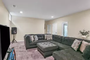 2805 Trotter Park Ln, Lanham, MD 20706 - Photo 21