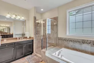 2805 Trotter Park Ln, Lanham, MD 20706 - Photo 37