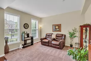 2805 Trotter Park Ln, Lanham, MD 20706 - Photo 3