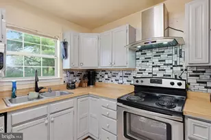12471 Old Colony Dr, Upper Marlboro, MD 20772 - Photo 5