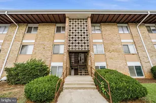 582 Wilson Bridge Dr, Oxon Hill, MD 20745 - Photo 1