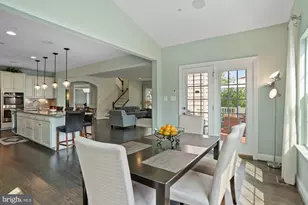 14202 Bentley Park Dr, Laurel, MD 20707 - Photo 15