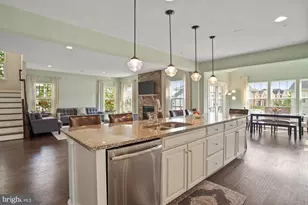 14202 Bentley Park Dr, Laurel, MD 20707 - Photo 19