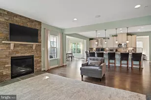 14202 Bentley Park Dr, Laurel, MD 20707 - Photo 11