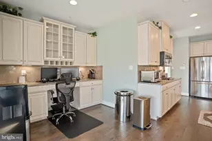 14202 Bentley Park Dr, Laurel, MD 20707 - Photo 17