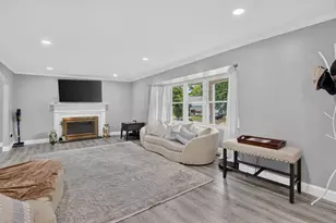 12420 Seabury Ln, Bowie, MD 20715 - Photo 3