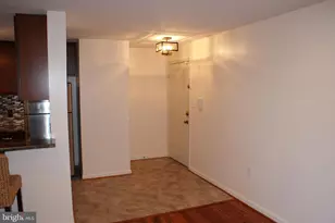 9716 Lake Pointe Ct, Upper Marlboro, MD 20774 - Photo 3