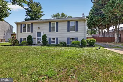 8409 Locust Grove Drive, Laurel, MD 20707 - Photo 5