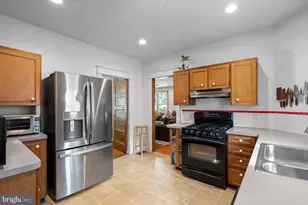 4300 Queensbury Rd, Hyattsville, MD 20781 - Photo 13