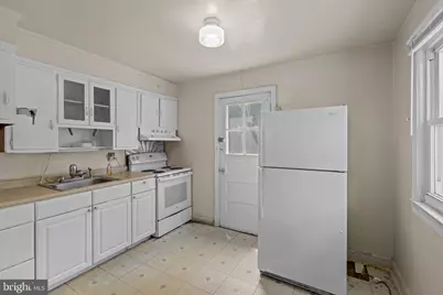 823 Cox Avenue, Hyattsville, MD 20783 - Photo 9