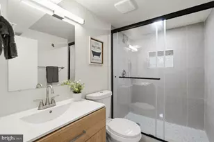 3706 Longfellow St, Hyattsville, MD 20782 - Photo 35