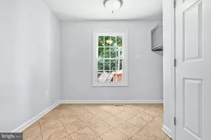 732 Streamside Dr, Bowie, MD 20721 - Photo 13