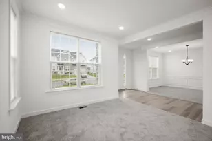6801 Fountain Pk Dr, Glenn Dale, MD 20769 - Photo 9