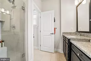1719 Ml Br Dr, Laurel, MD 20708 - Photo 33