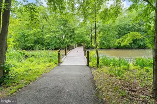 8921 Town Center Cir, Upper Marlboro, MD 20774 - Photo 29