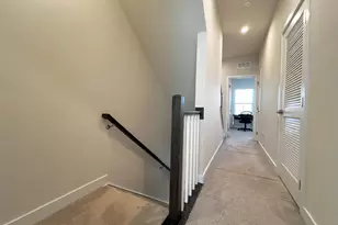 4637 Towne Park Rd, Suitland, MD 20746 - Photo 7