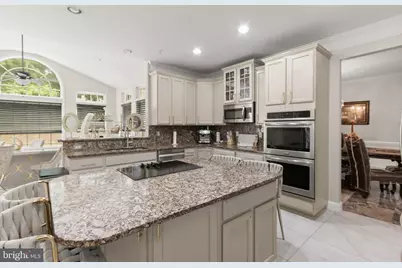 7202 Exbury Court, Laurel, MD 20707 - Photo 11