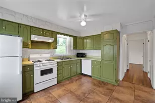 8702 50th Pl, College Park, MD 20740 - Photo 9