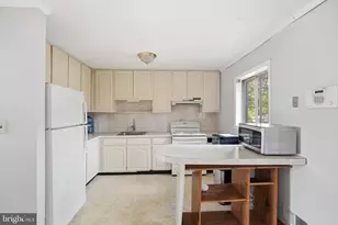23 Daimler Dr, Capitol Heights, MD 20743 - Photo 7