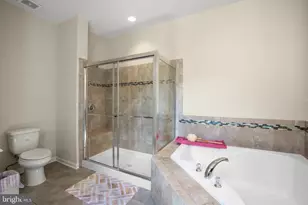 9623 Westerdale Dr, Upper Marlboro, MD 20774 - Photo 17