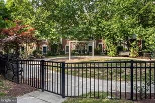 9623 Westerdale Dr, Upper Marlboro, MD 20774 - Photo 31