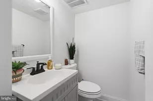 703 Green Willow Pl, Landover, MD 20785 - Photo 9
