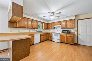 13245 Croom Rd, Upper Marlboro, MD 20772 - Photo 23