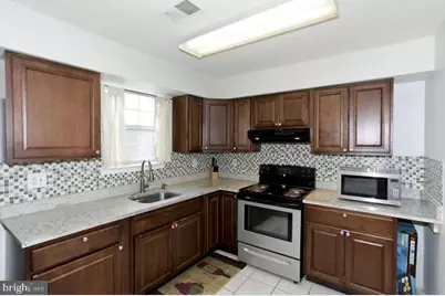 7818 Cloister Place, Greenbelt, MD 20770 - Photo 5