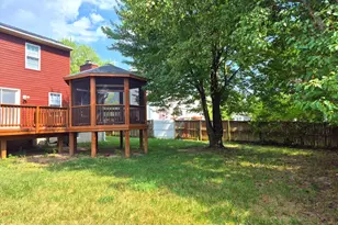 8106 Maxfield Dr, Clinton, MD 20735 - Photo 7