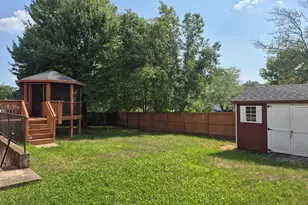8106 Maxfield Dr, Clinton, MD 20735 - Photo 9