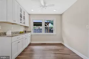 3907 Croydon Ln, Bowie, MD 20715 - Photo 9