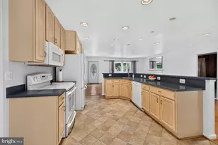 5611 Park Dr, Bowie, MD 20715 - Photo 15