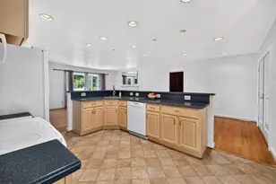 5611 Park Dr, Bowie, MD 20715 - Photo 15
