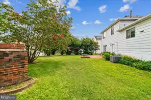 2200 Oaktree Ln, Temple Hills, MD 20748 - Photo 35