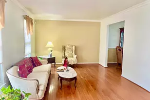 2200 Oaktree Ln, Temple Hills, MD 20748 - Photo 3