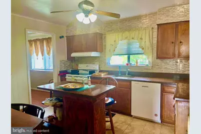 2200 Oaktree Lane, Temple Hills, MD 20748 - Photo 7