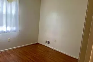 2200 Oaktree Ln, Temple Hills, MD 20748 - Photo 11