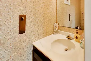 7035 Woodstream Ln, Lanham, MD 20706 - Photo 11