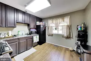 7035 Woodstream Ln, Lanham, MD 20706 - Photo 5