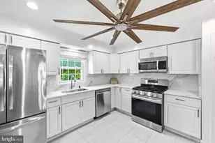 10800 Knoll Ct, Upper Marlboro, MD 20772 - Photo 9