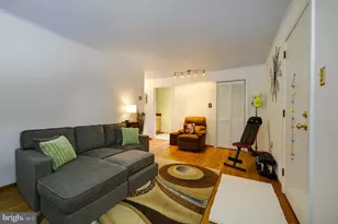 8 Laurel Hill Rd, Greenbelt, MD 20770 - Photo 9
