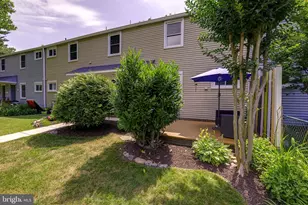 8 Laurel Hill Rd, Greenbelt, MD 20770 - Photo 3