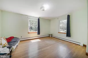 18 Lakeside Dr, Greenbelt, MD 20770 - Photo 17