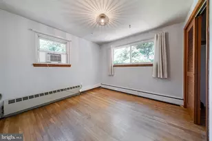 18 Lakeside Dr, Greenbelt, MD 20770 - Photo 35