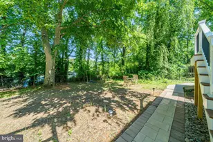 18 Lakeside Dr, Greenbelt, MD 20770 - Photo 57