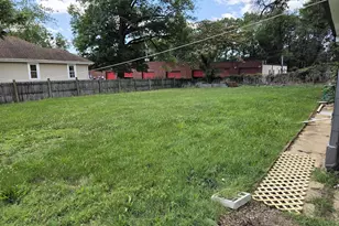 208 68th Pl, Capitol Heights, MD 20743 - Photo 3