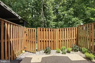 1801 Dutch Village Dr, Landover, MD 20785 - Photo 23