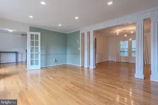 3929 Sunflower Cir, Bowie, MD 20721 - Photo 3