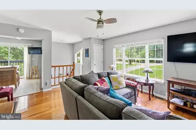 5121 S South Barnaby Road, Temple Hills, MD 20748 - Photo 9